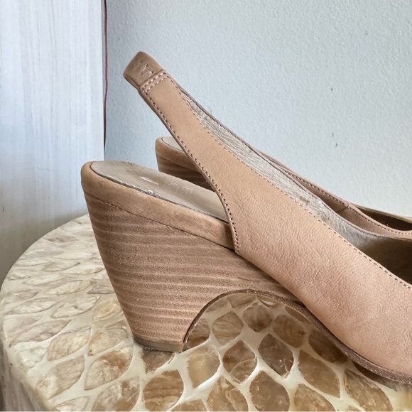 Eileen Fisher Beige Milla Slingback Leather Heel Pumps size 9 - Picture 4 of 12